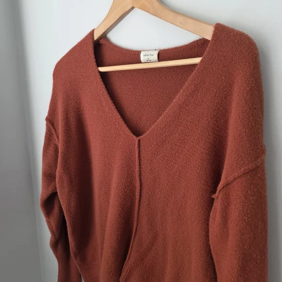 ๐ Wilfred Free Rust Knit Sweater โ Size 2XS - Picture 4 of 9
